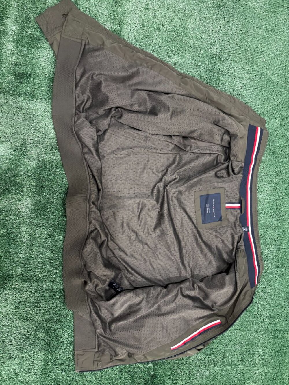 Tommy Hilfiger Olive Green Windbreaker Jacket Men’s Large - Picture 2 of 3